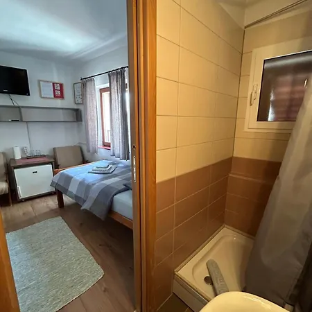 Fjaka בית הארחה ספליט