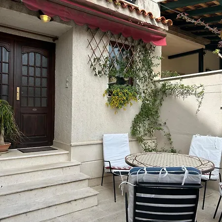 בית הארחה Fjaka 3*