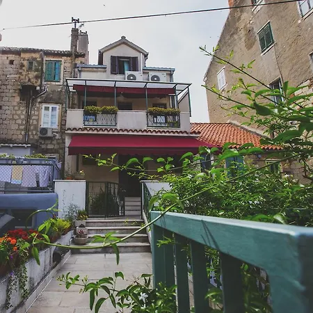 Fjaka בית הארחה ספליט