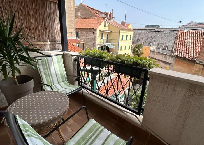 Fjaka Guest house