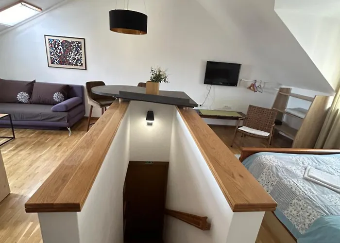 Guest house Fjaka