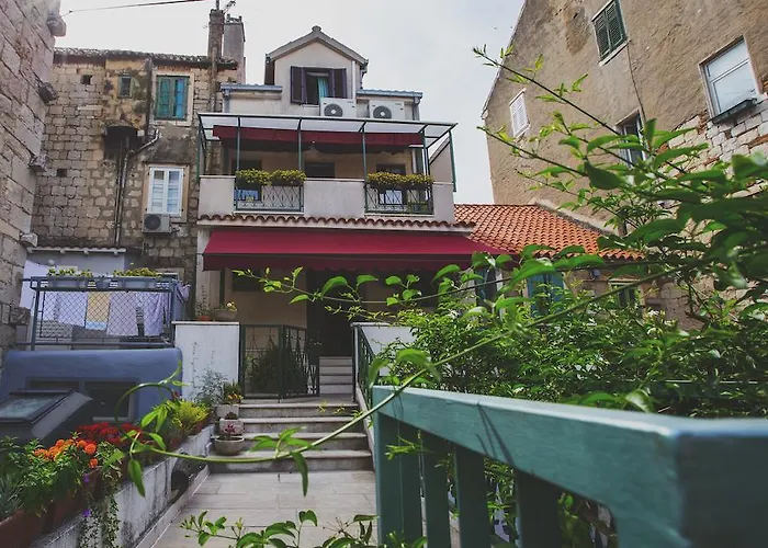 Fjaka Gæstehus Split